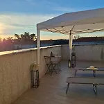 Bright With Terrace And Free Parking