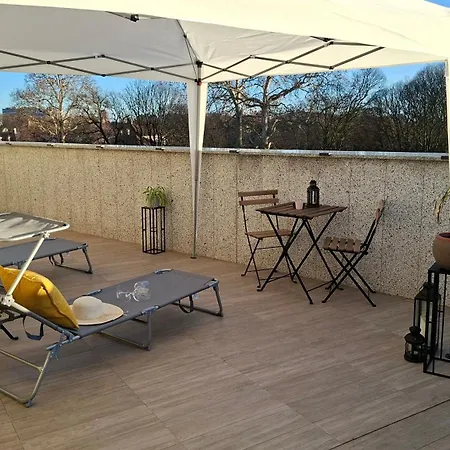 Bright With Terrace And Free Parking *